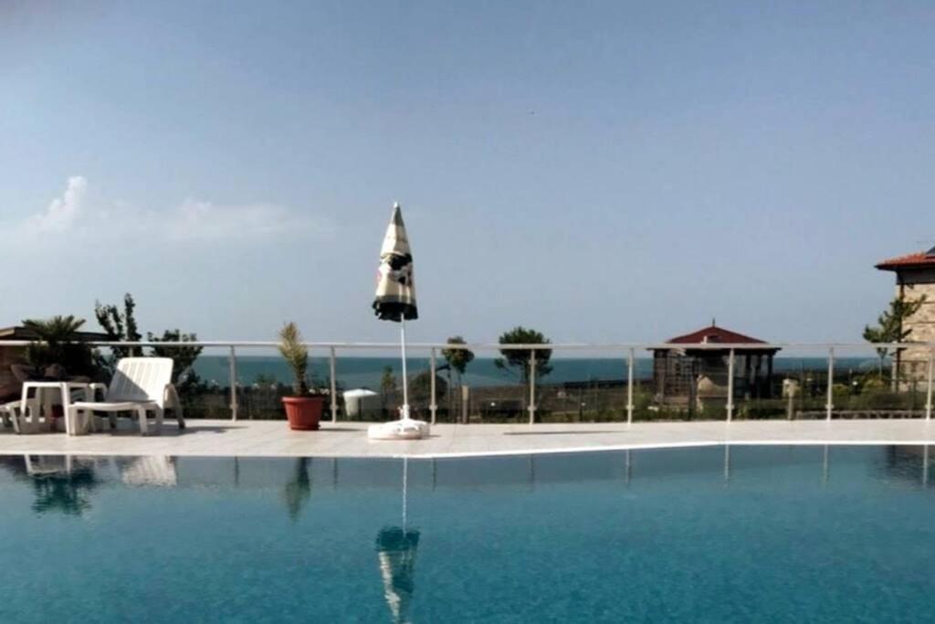 Seaview Dreamy Apartment With A Pool And Garden Sinemoretz Dış mekan fotoğraf
