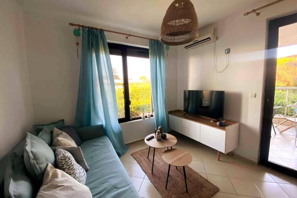 Seaview Dreamy Apartment With A Pool And Garden Sinemoretz Dış mekan fotoğraf
